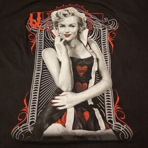 Rare Black Graphic Tee with A Tattooed Marilyn Monroe As The Queen Of Hearts 2xx